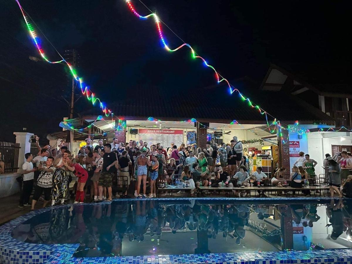 Nana Backpackers Hostel Vang Vieng Εξωτερικό φωτογραφία