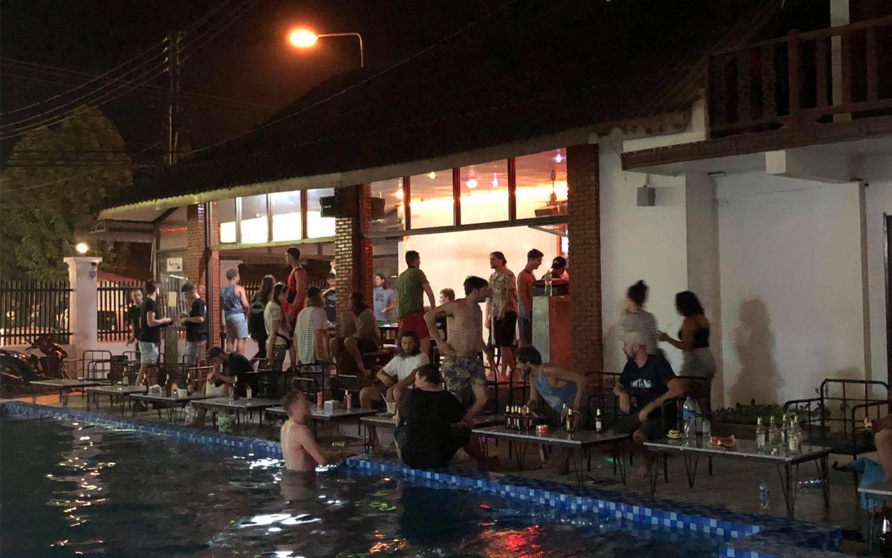 Nana Backpackers Hostel Vang Vieng Εξωτερικό φωτογραφία