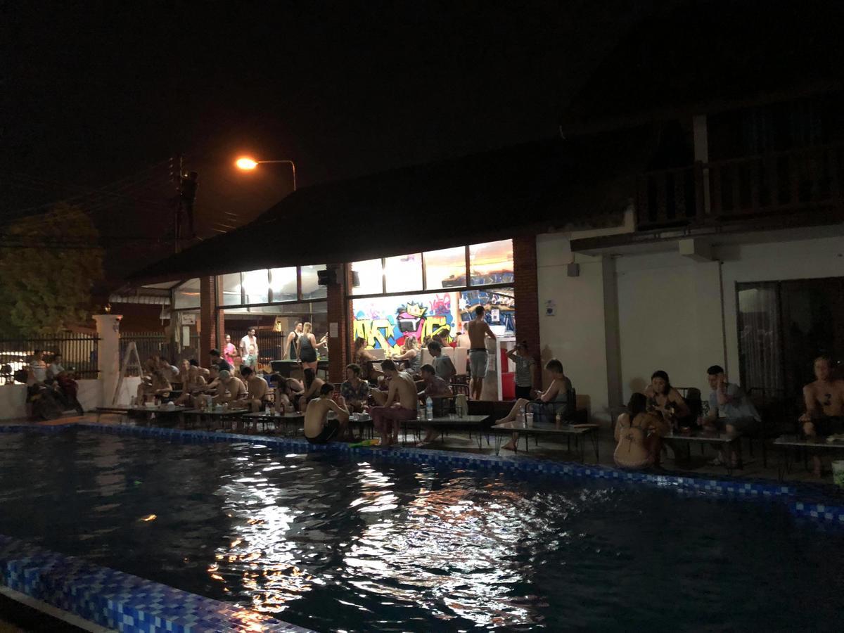 Nana Backpackers Hostel Vang Vieng Εξωτερικό φωτογραφία