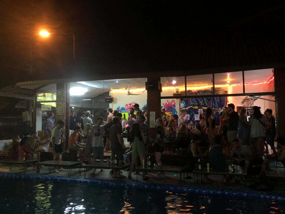 Nana Backpackers Hostel Vang Vieng Εξωτερικό φωτογραφία
